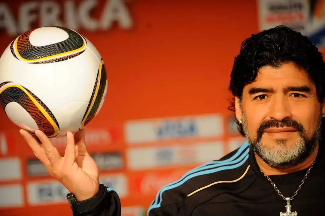 Diego Maradona.