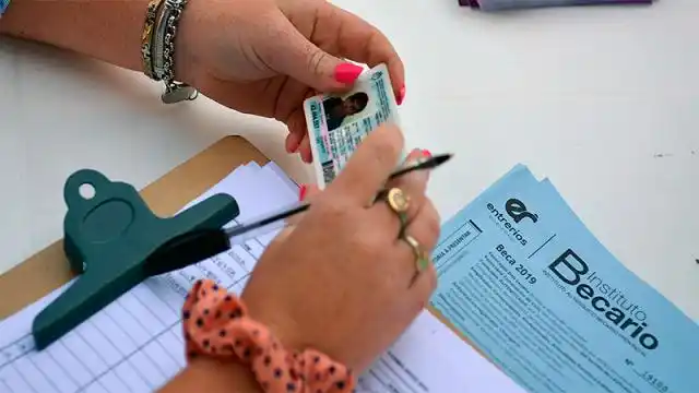 Anunciaron el cronograma de pagos de becas provinciales: Comenzará este lunes