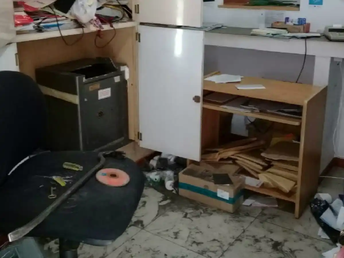 Roban 800 mil pesos en un golpe comando en Córdoba