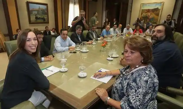 Paritarias: Nuevo encuentro entre docentes y el Gobierno de Vidal