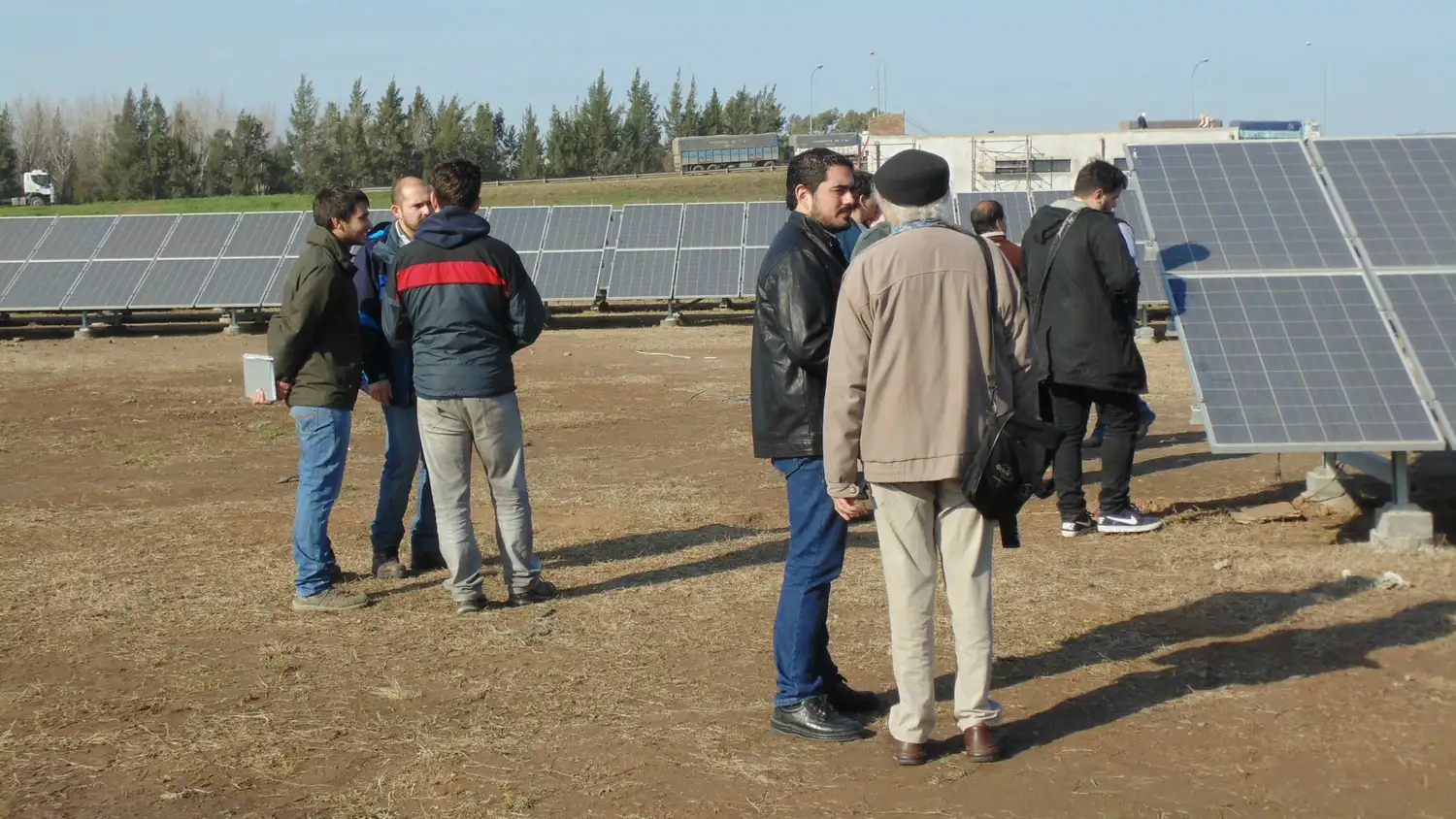 Recorrida por el Parque Fotovoltaico de la provincia