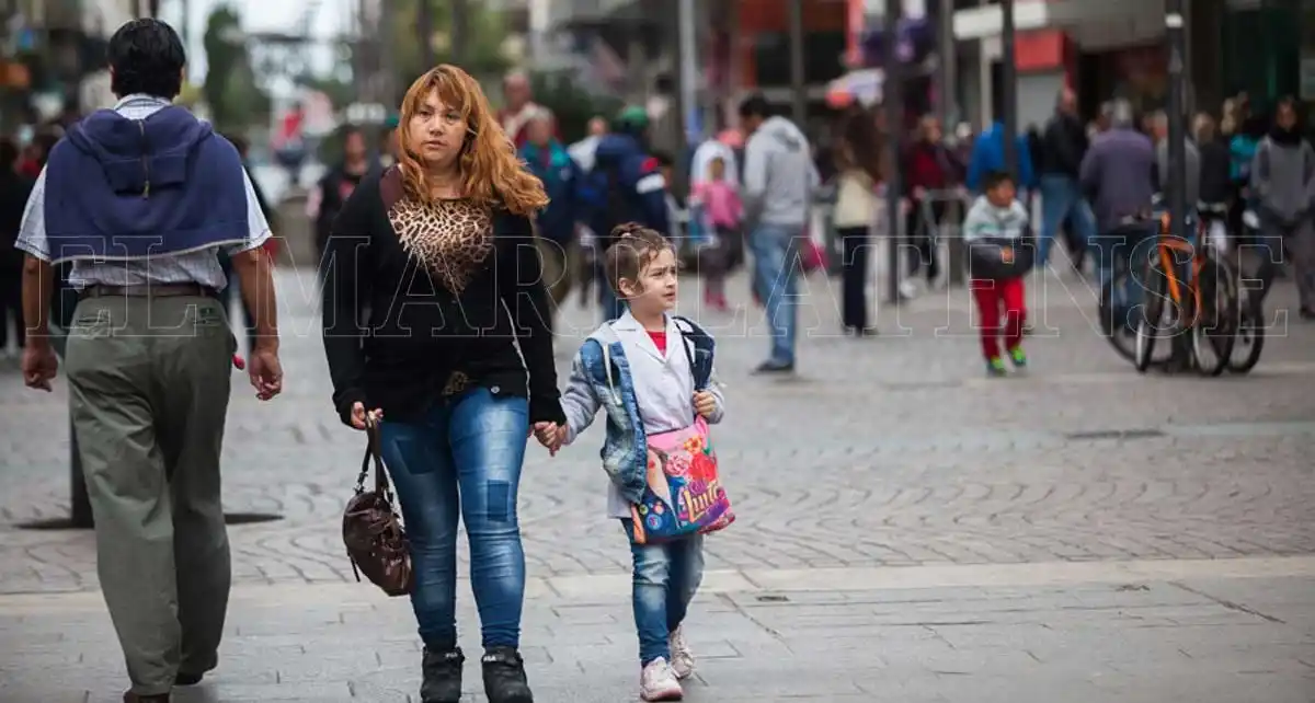 El Municipio ya piensa en la decoración navideña de la Peatonal