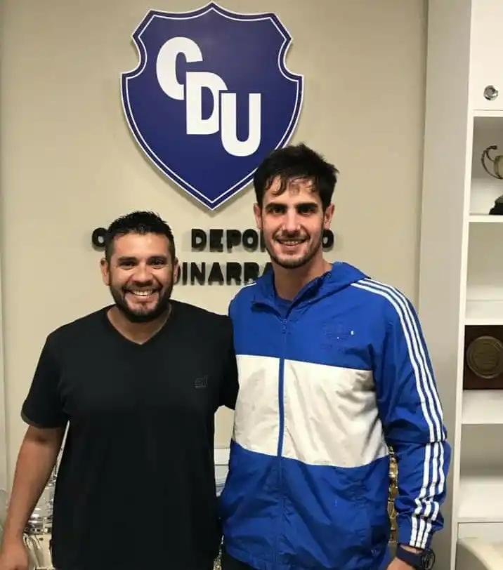 Guillermo Salas fue presentado como nuevo entrenador de Deportivo Urdinarrain