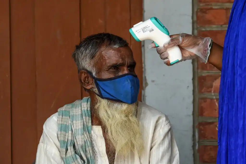 El mundo volvió a superar el récord de nuevos contagios de coronavirus