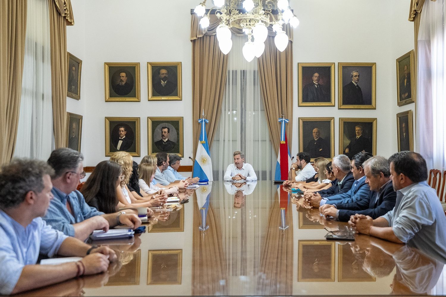 Tras un acuerdo paritario: Frigerio invitó a los docentes a centrar la discusión en cómo mejorar la educación