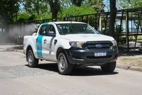 Realizan fumigación para prevenir la propagación de mosquitos en Chascomús