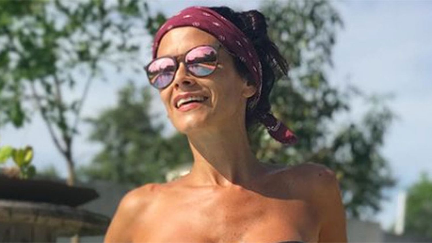 Evangelina Carrozzo publicó una postal hot en la pileta