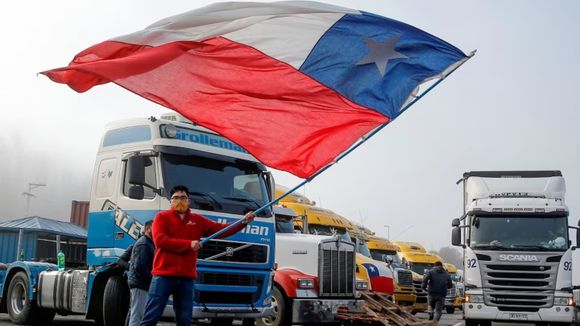 Camioneros chilenos rechazan una tasa impulsada por Chubut y amenazan con represalias