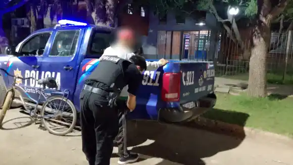 Múltiples intervenciones en tres barrios de Rafaela en medio de un operativo policial