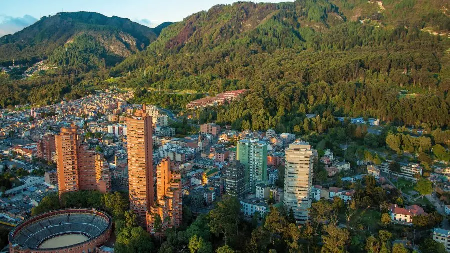 Naturaleza y cultural de Barranquilla y Bogotá