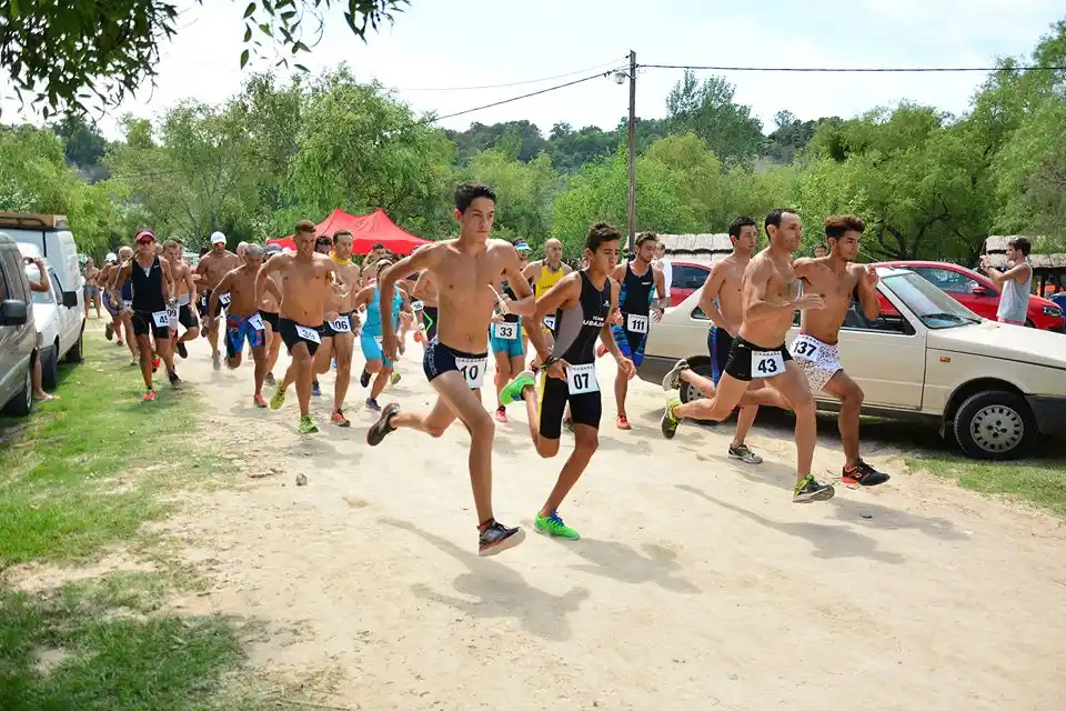 En Valle María se disputó la 4ta fecha del Campeonato de Acuatlón del Litoral