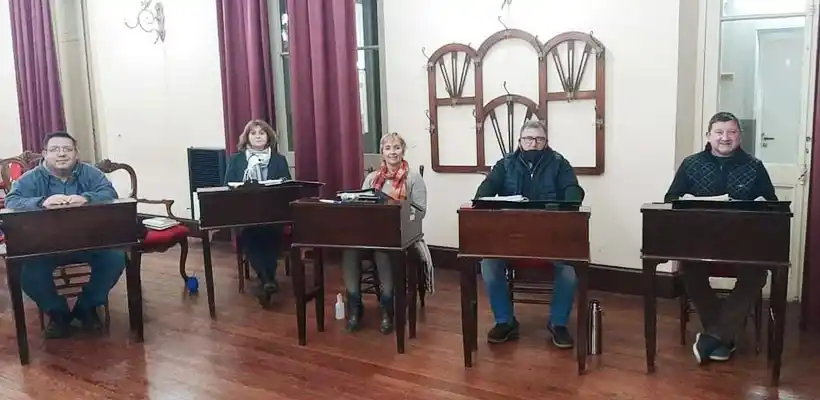 Juntos por el Cambio pide clases presenciales pero en Colón sus concejales no sesionarán hasta que sean vacunados