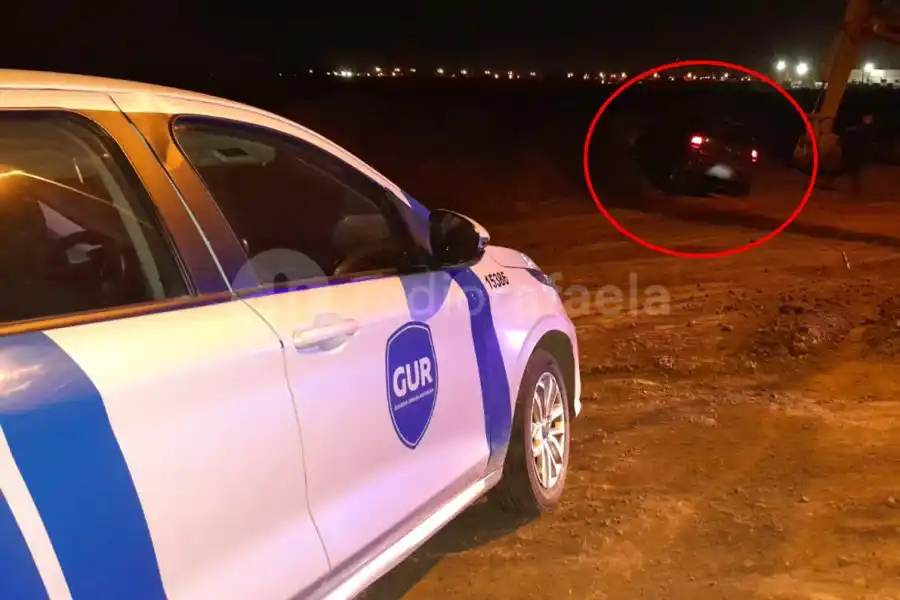 Forzaron una puerta, entraron a una casa en el sector de ‘quintas’ y escaparon en auto