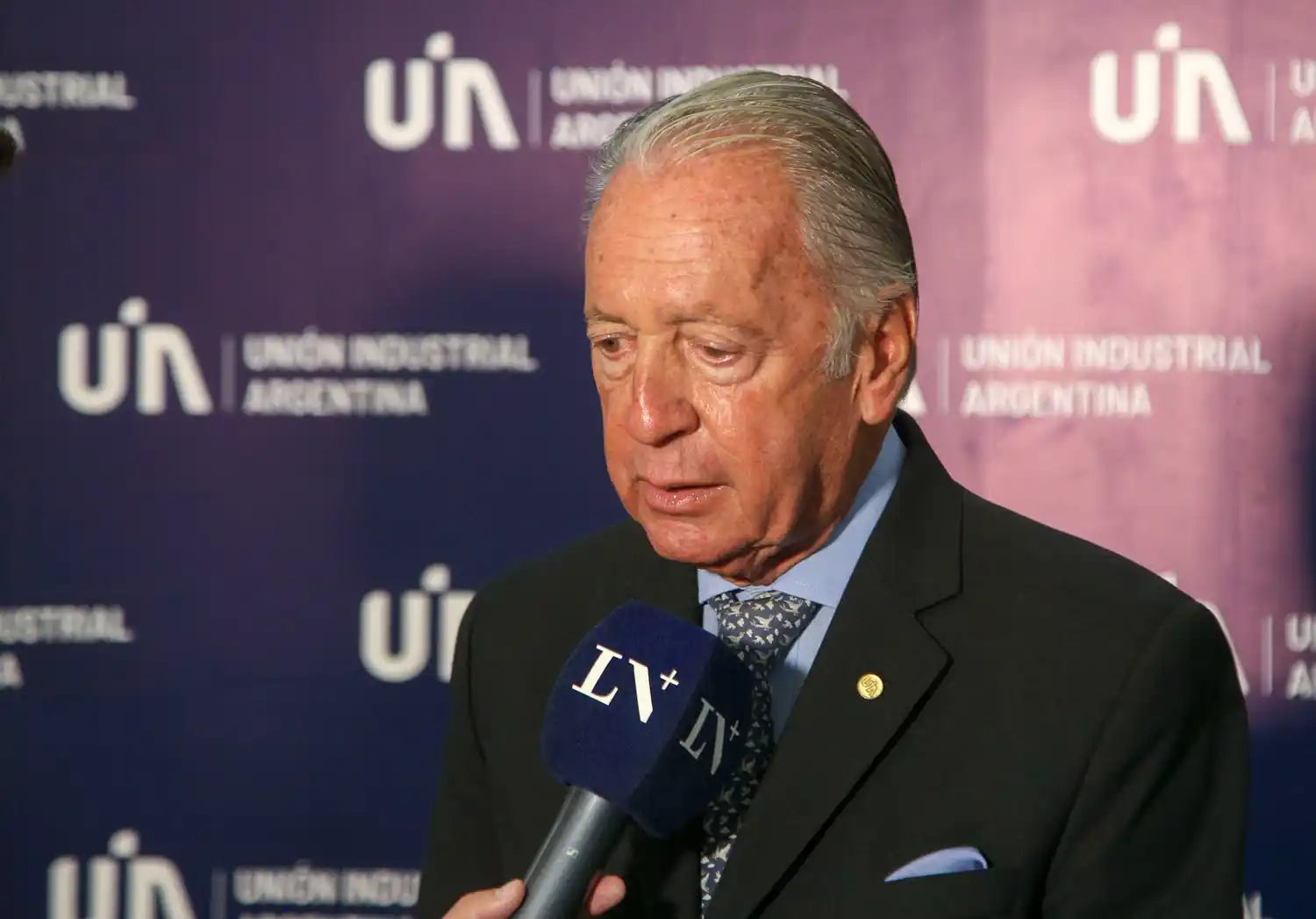 La UIA pidió implementar políticas para sostener actividad económica y demanda