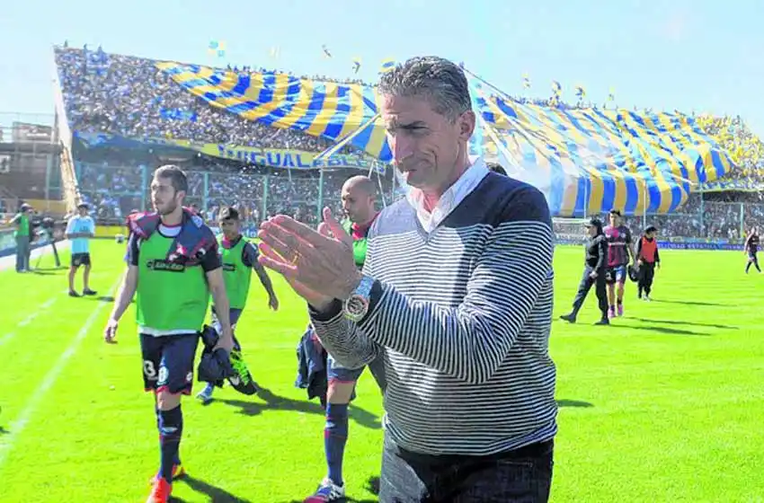 Bauza: «Estamos buscando un cinco para acompañar a Ortigoza»