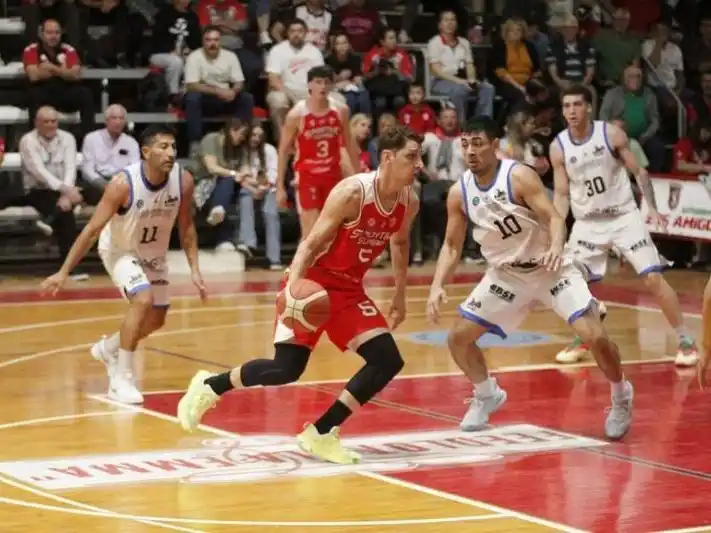El rojo y el granate
ganaron el primer round