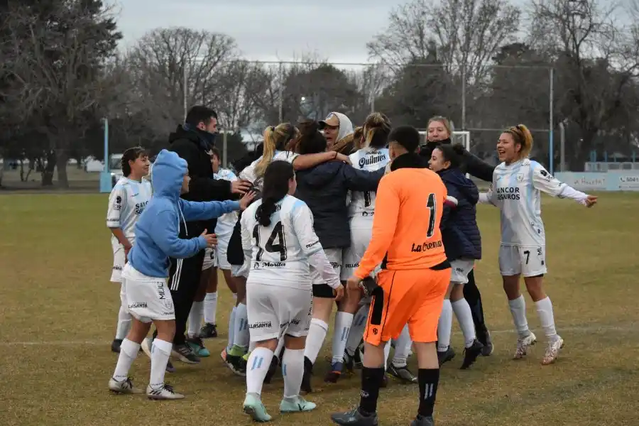 Fútbol femenino de Atlético Rafaela: las chicas de la Crema visitarán a FC Midland