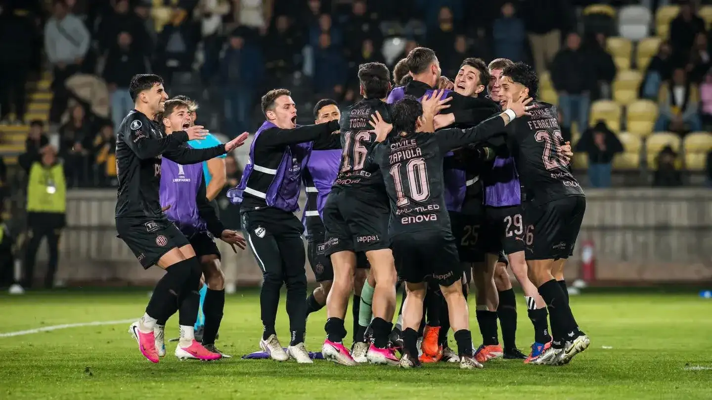 Platense se metió entre los ocho mejores.