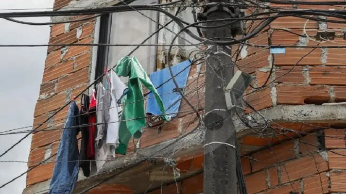 Hombre murió ELECTROCUTADO cuando intentaba robar en la casa de una  vecina