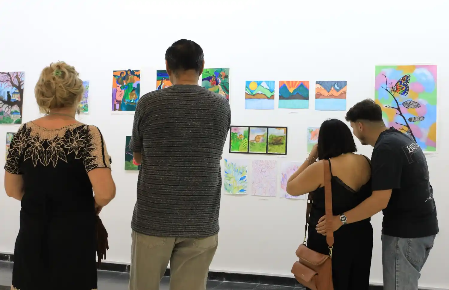 Ya se puede recorrer la Muestra de Fin de Año de los alumnos y alumnas del Liceo Municipal Miguel Flores