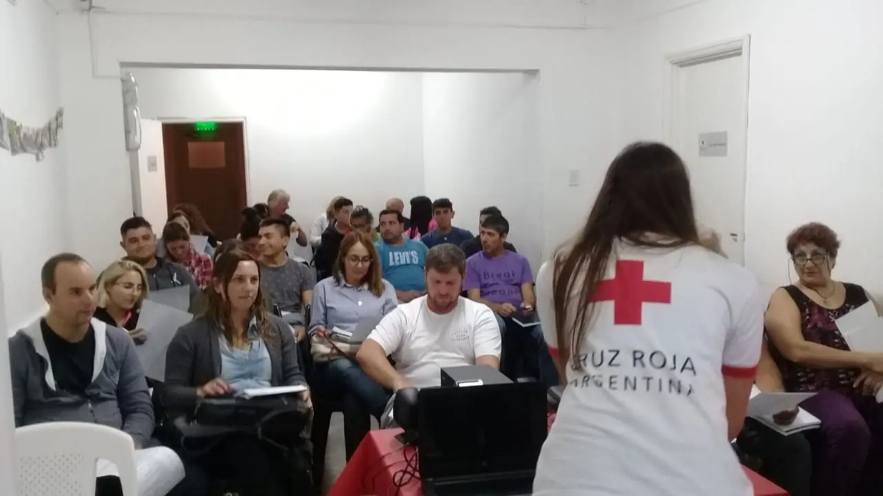 Concurrido curso de la Cruz Roja