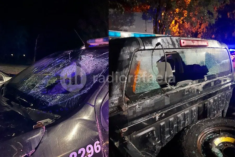 Completamente sacado: un hombre de 32 años atacó y rompió una camioneta de la policía en Estación Roca