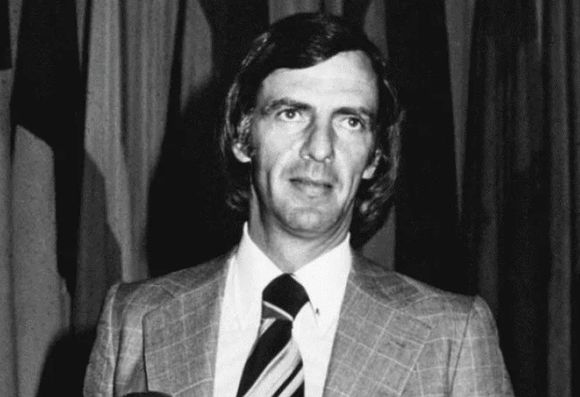 Milei manifestó su “profundo dolor” por la muerte de Menotti