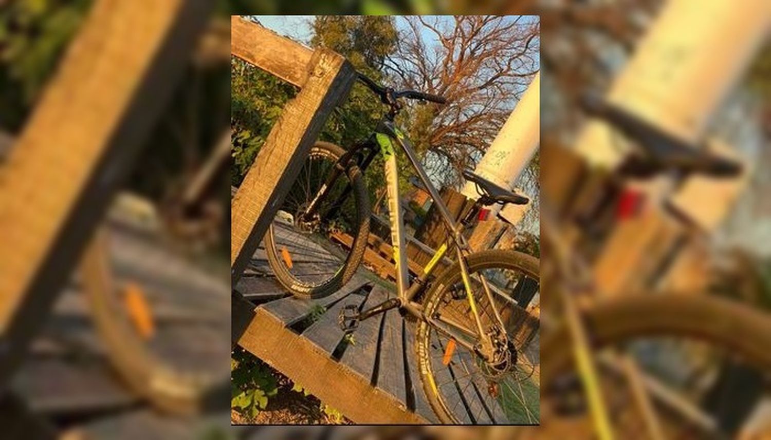 Un adolescente fue atacado por motochorros: buscan su bicicleta