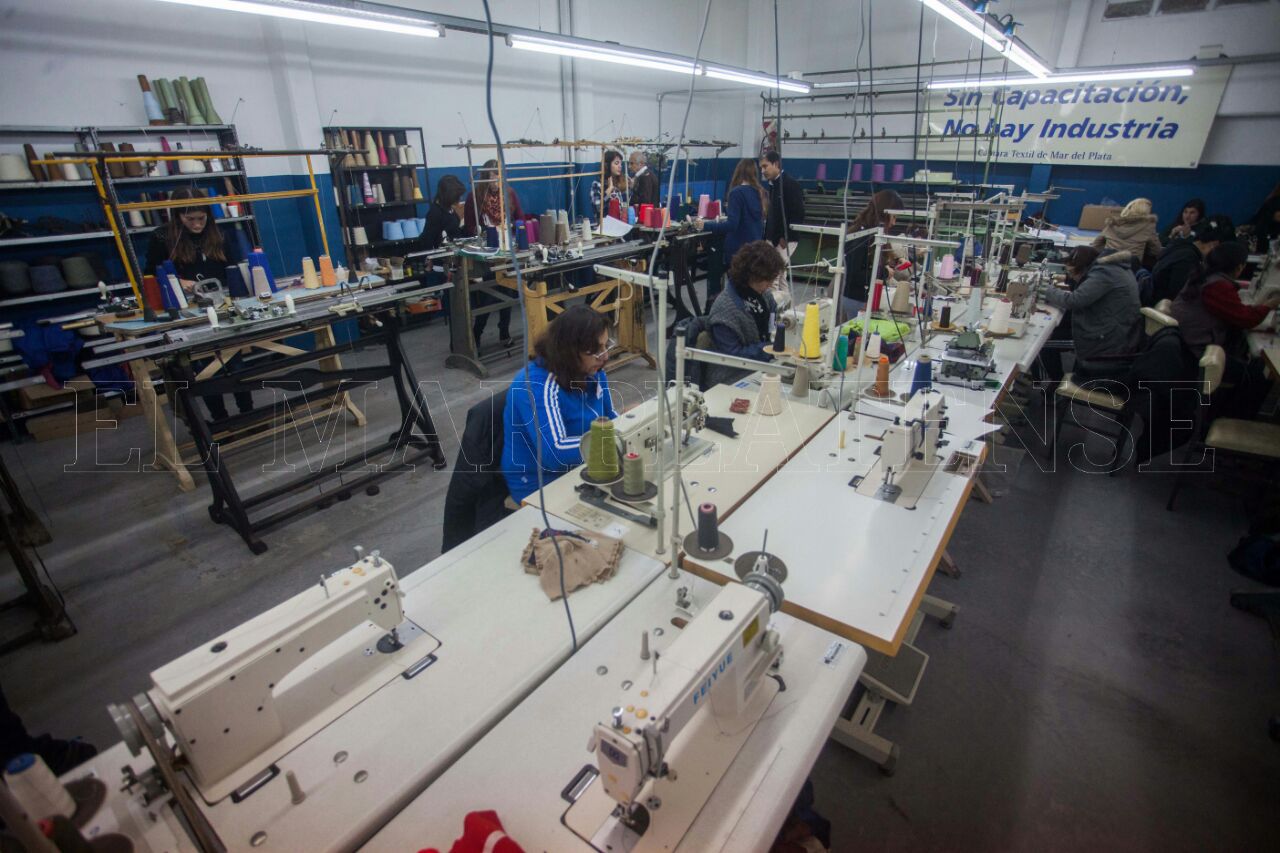 Impulsan la reapertura de la Escuela de Capacitación Textil