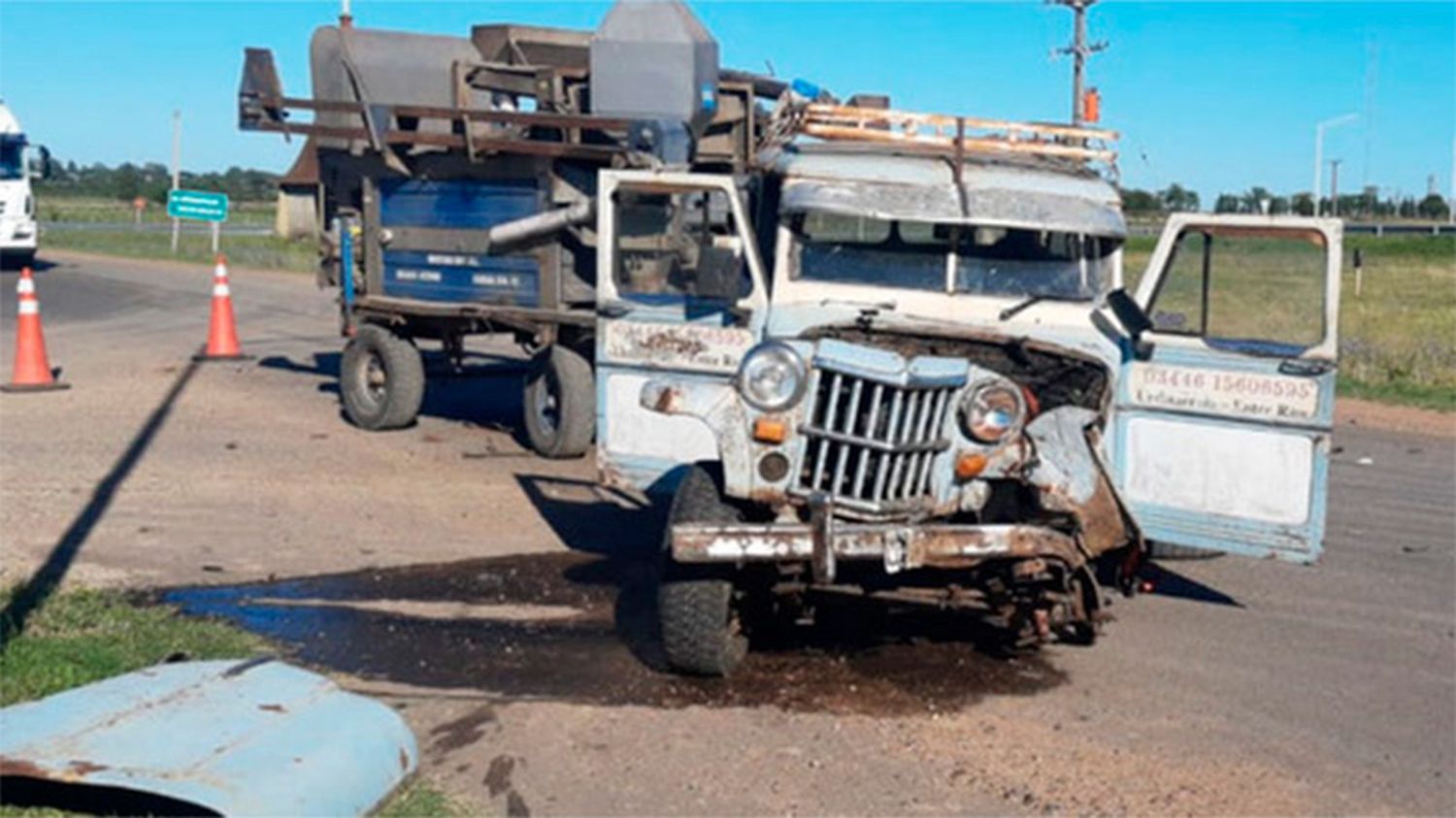 Fuerte colisión entre una estanciera y una camioneta