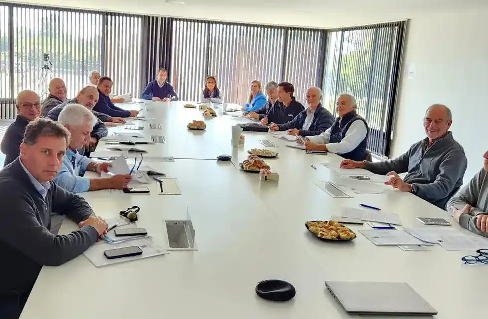 La conducción de la Asociación Argentina de Angus se reunió en Jesús María