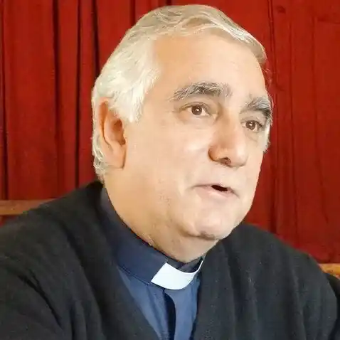 “Los abuelos y ancianos no son obsoletos, son pilares fundamentales”