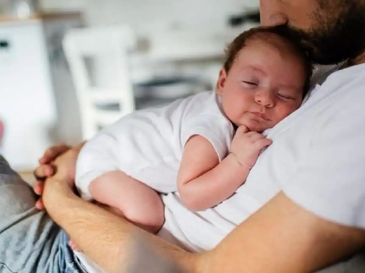 En Buenos Aires, los empleados públicos podrán tomarse hasta 75 días por paternidad