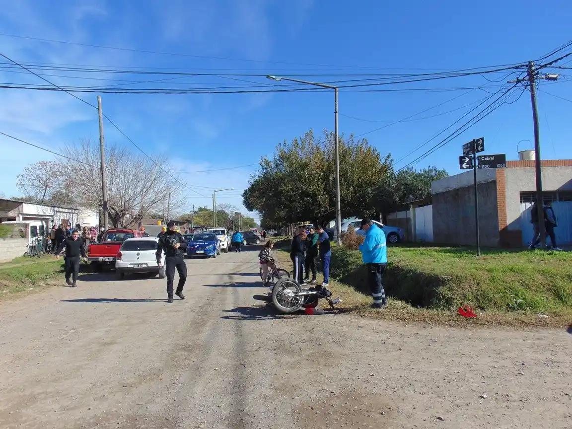 La moto sufrió importantes daños.
