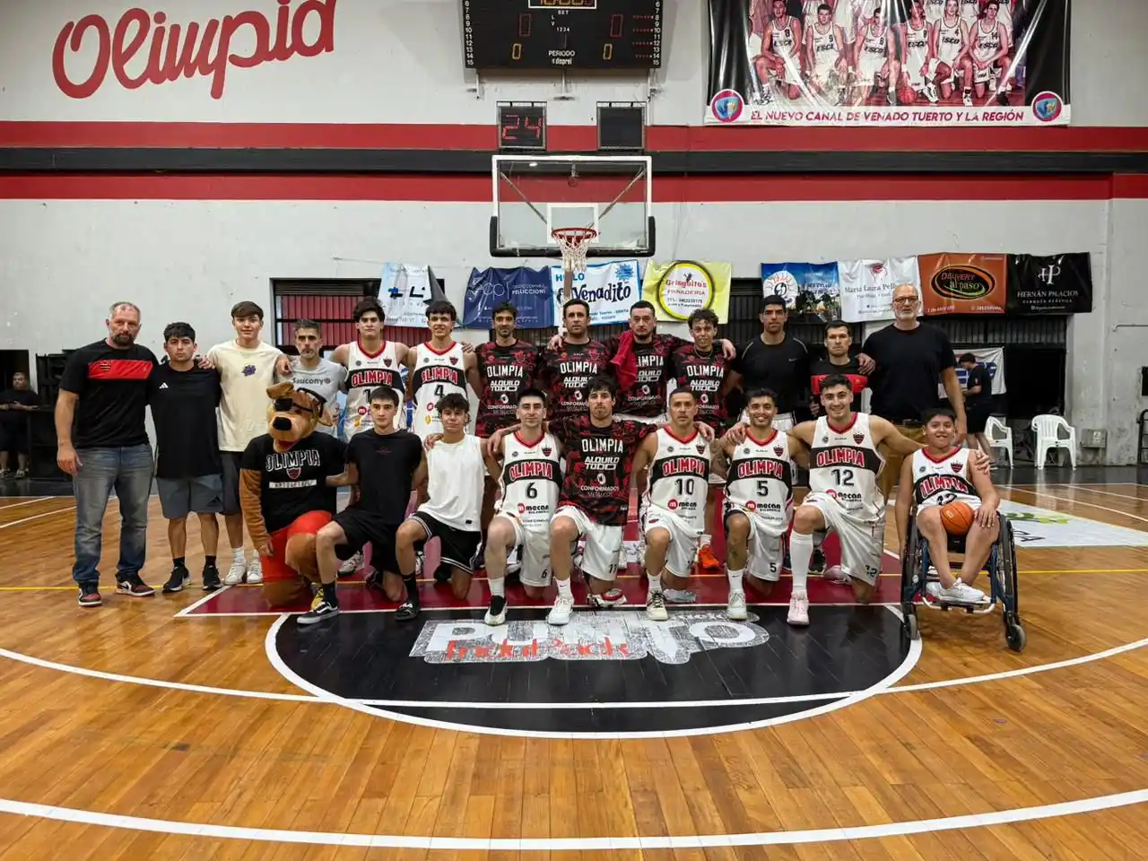 Olimpia tricampeón - 4