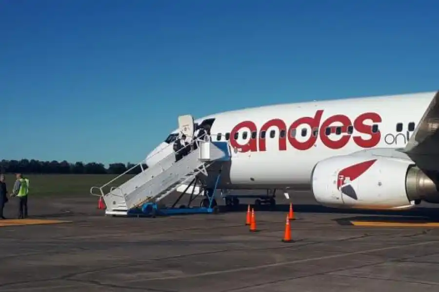 Nueva ruta aérea Reconquista - Bariloche