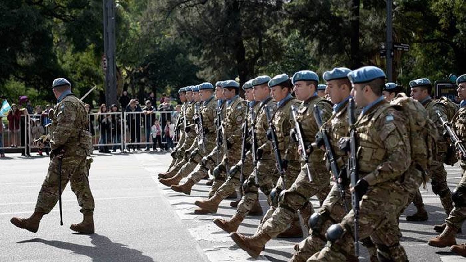 El Poder Ejecutivo dispuso aumentos salariales  para el personal militar