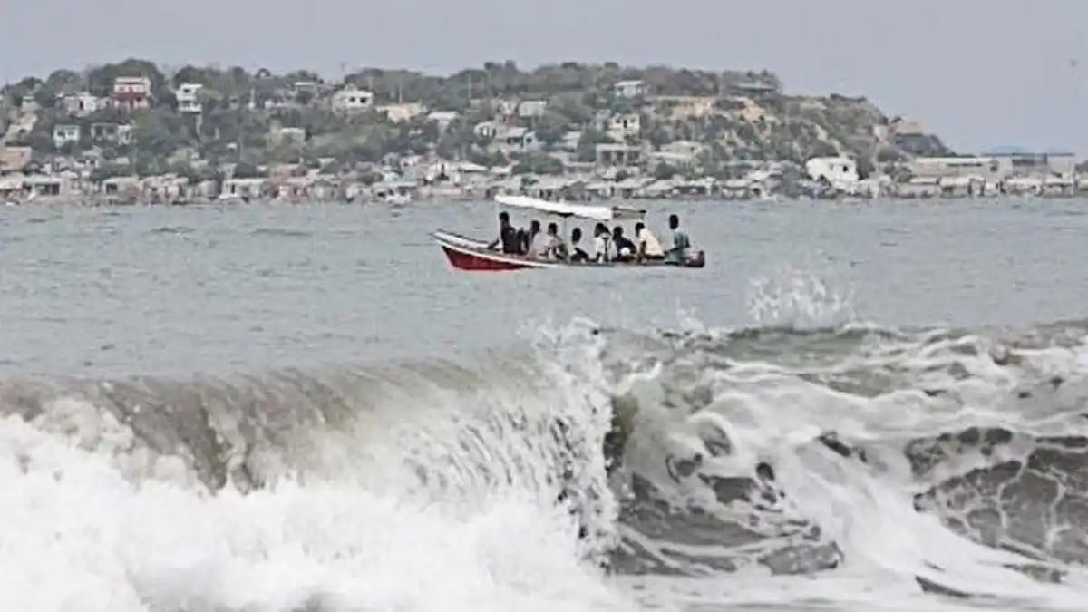 Alertan a navegantes por inicio de temporada de huracanes