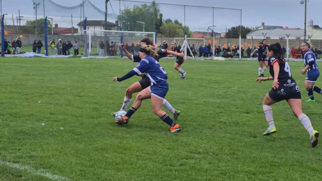 Rivadavia y Villa Díaz Vélez volvieron a verse las caras tras la final