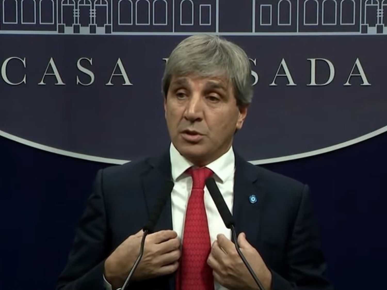 Operativo dólar colchón: Caputo afirmó que se devuelve "la libertad de los ahorros"