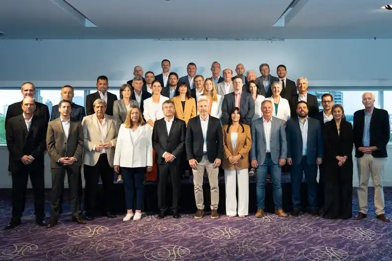 Rogelio Frigerio presentó a su gabinete: quiénes lo integran