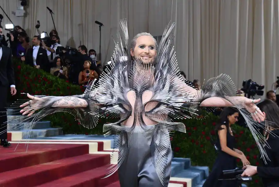 EN FOTOS: así fue la alfombra roja de la MET Gala 2022