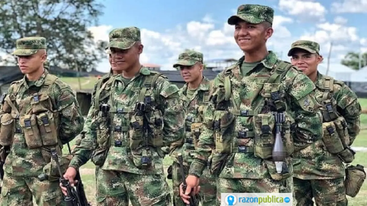 EJÉRCITO DE COLOMBIA EN OFENSIVA contra la guerrilla tras ataque letal con un dron