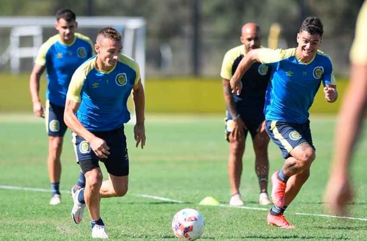 Ruben quedará afuera del partido con Huracán por lesión y en Arroyito hay aroma a despedida