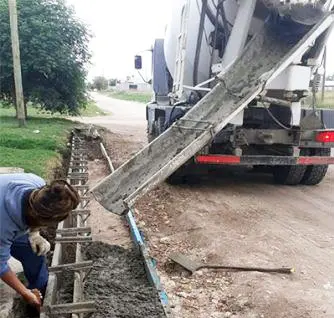Obra de cordón cuneta y limpieza de basurales