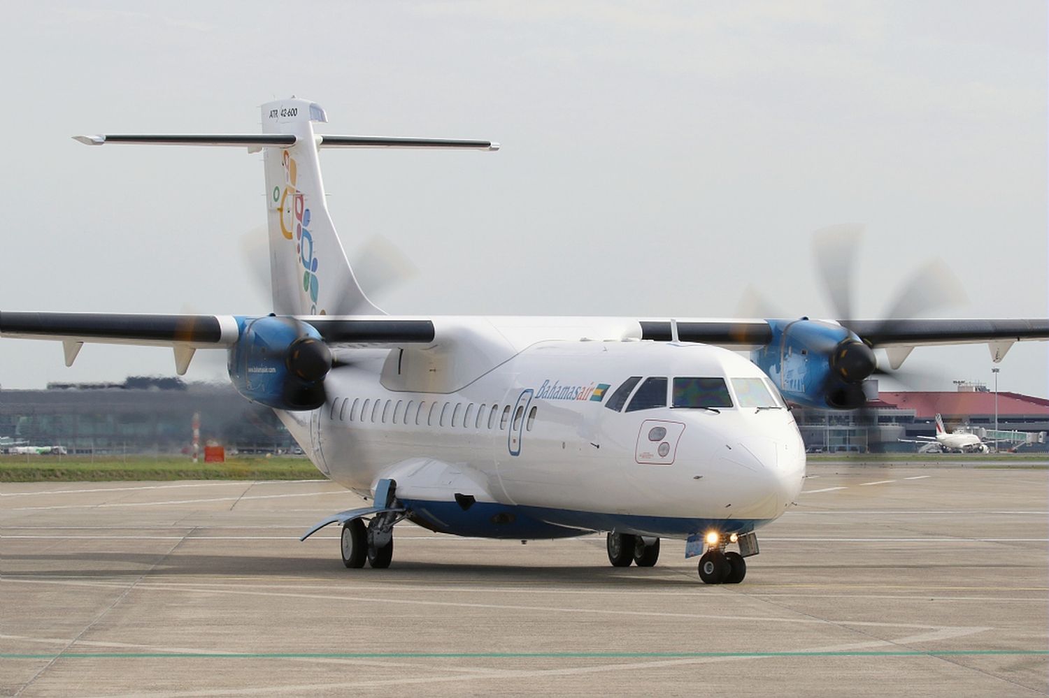 Bahamasair begins seasonal flights between Freeport and Orlando