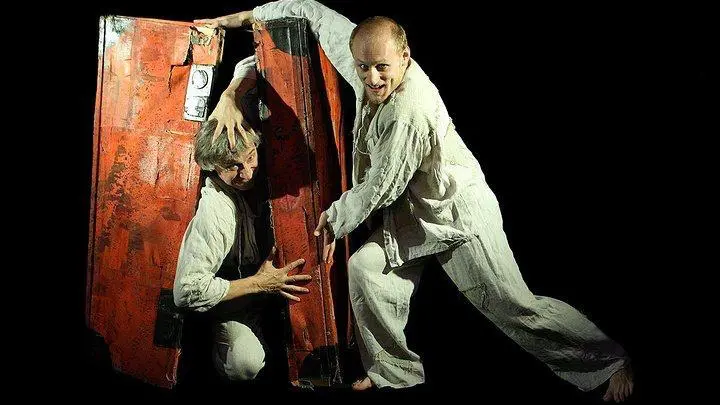 Escenografía. Una de las puestas del Teatro Negro de Praga