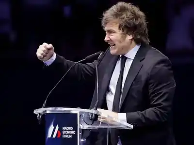 Indemnizaciones bajas, vacaciones fraccionadas y jornada de 12 hs: los principales puntos de la reforma laboral de Milei