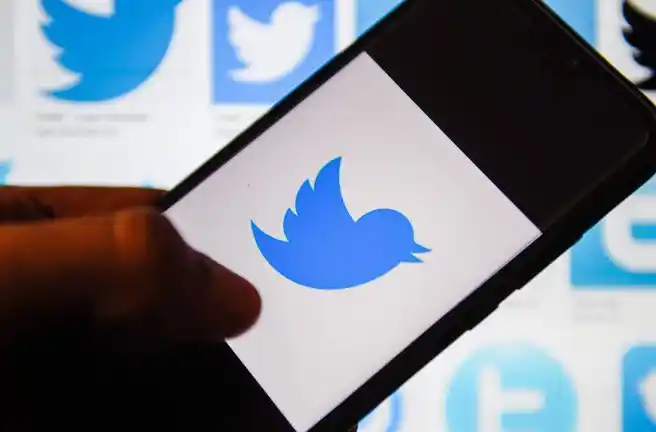 Hace 15 años se publicaba el primer tuit