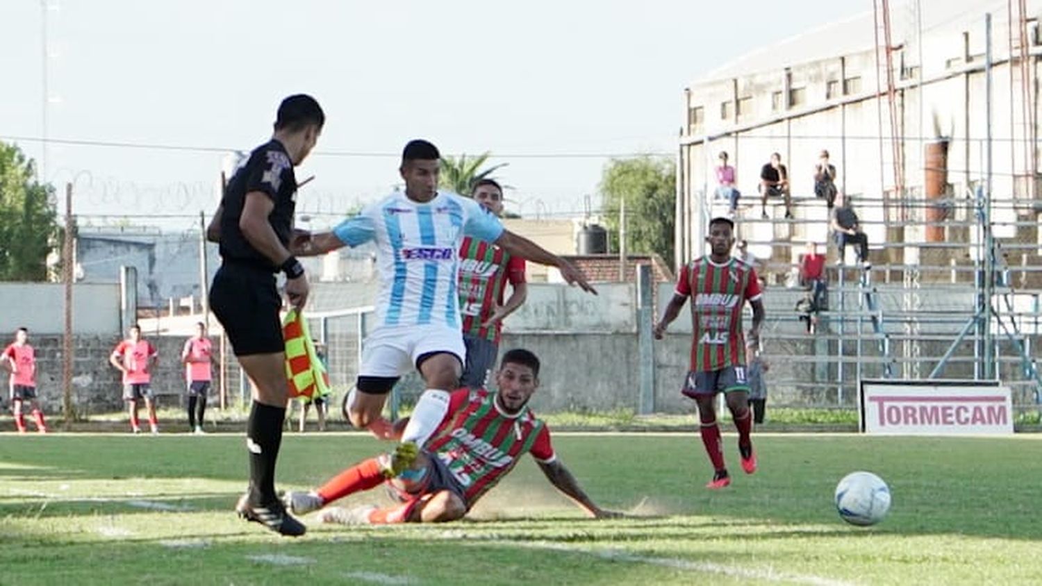 Juventud cortó la mala racha, ganó en su cancha y tomó buena diferencia
